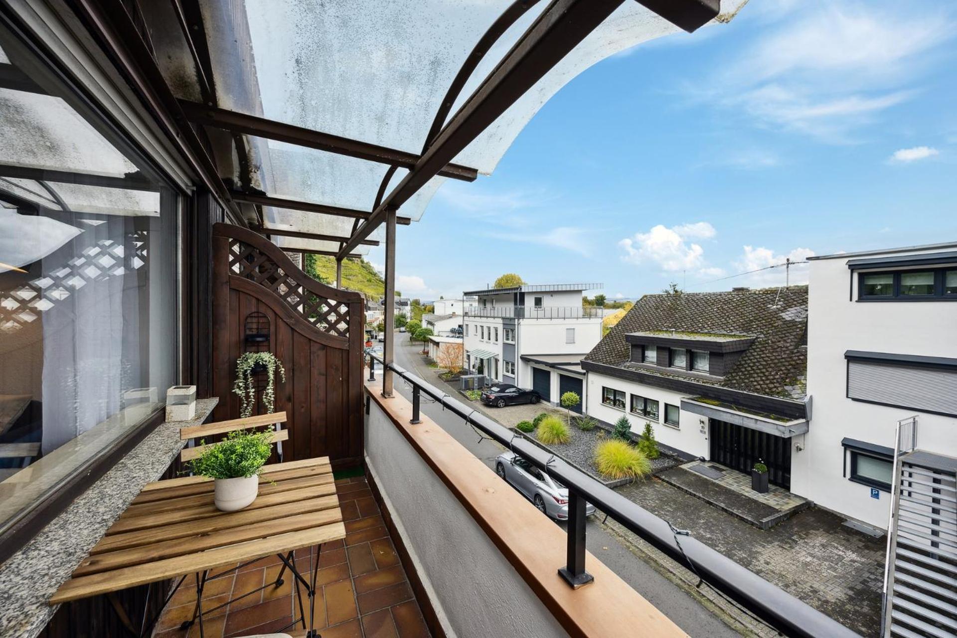 Helle & Moderne Mit Panorama-balkon Appartamento *