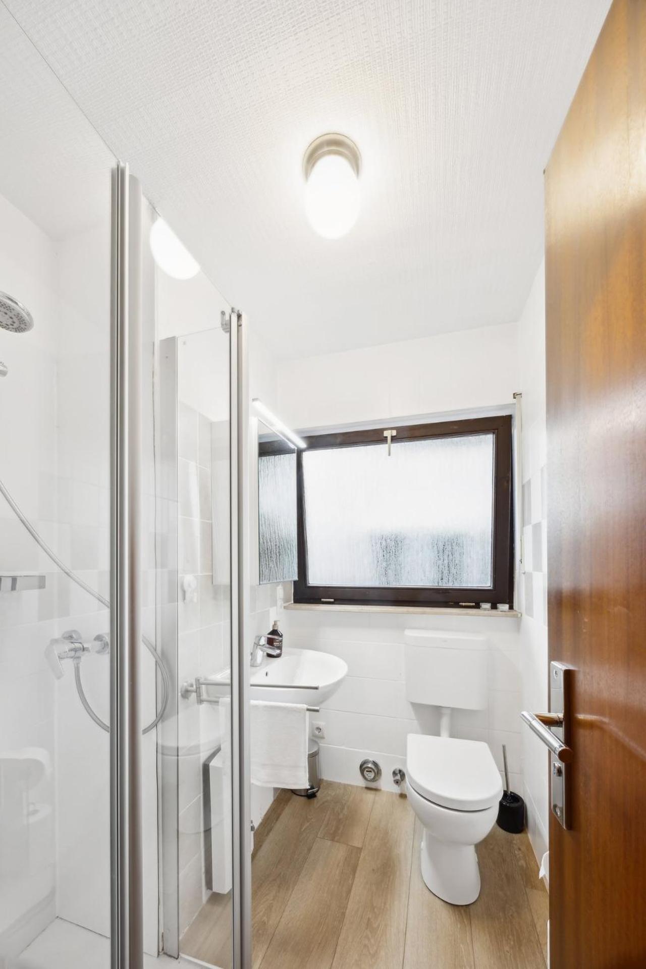 Helle & Moderne Mit Panorama-balkon Appartamento *